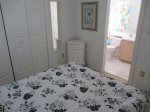 Double Guest Room with direct access to guest bath